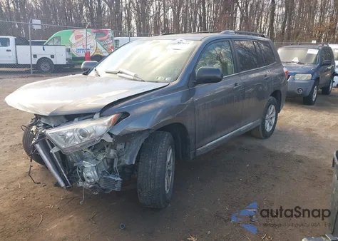 2011 Toyota Highlander Base V6 from USA, damaged, VIN 5TDBK3EH8BS057968